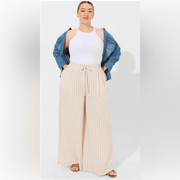 torrid Pants - Pull-On Wide Leg Washable Gauze High Rise Pant